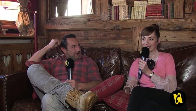 Gilles Lellouche et Louise Bourgoin jouent à Vrai ou Faux pour Sous le même toit