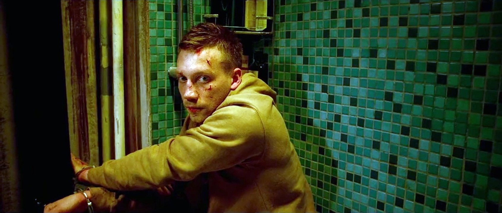 Why Don't You Just Die EXTRAIT VO "Une baignoire et des menottes"