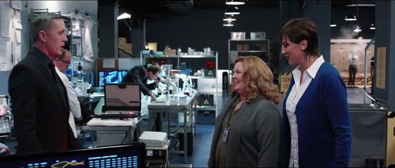 Spy - EXTRAIT VOST "Gadgets"