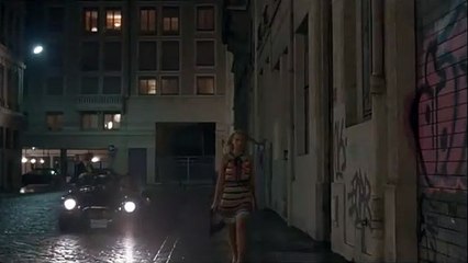 La fille coupée en deux Extrait vidéo (3) VF