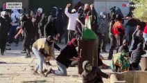 بدون تعليق: اشتباكات عنيفة بين قوات الأمن الإسرائيلية ومحتجين في المسجد الأقصى