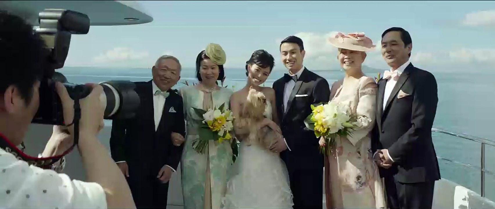 En eaux troubles Bande-annonce (2) VF