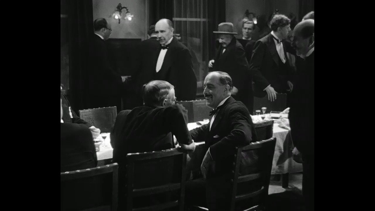 La Chienne - EXTRAIT "Le tout c'est de rigoler"