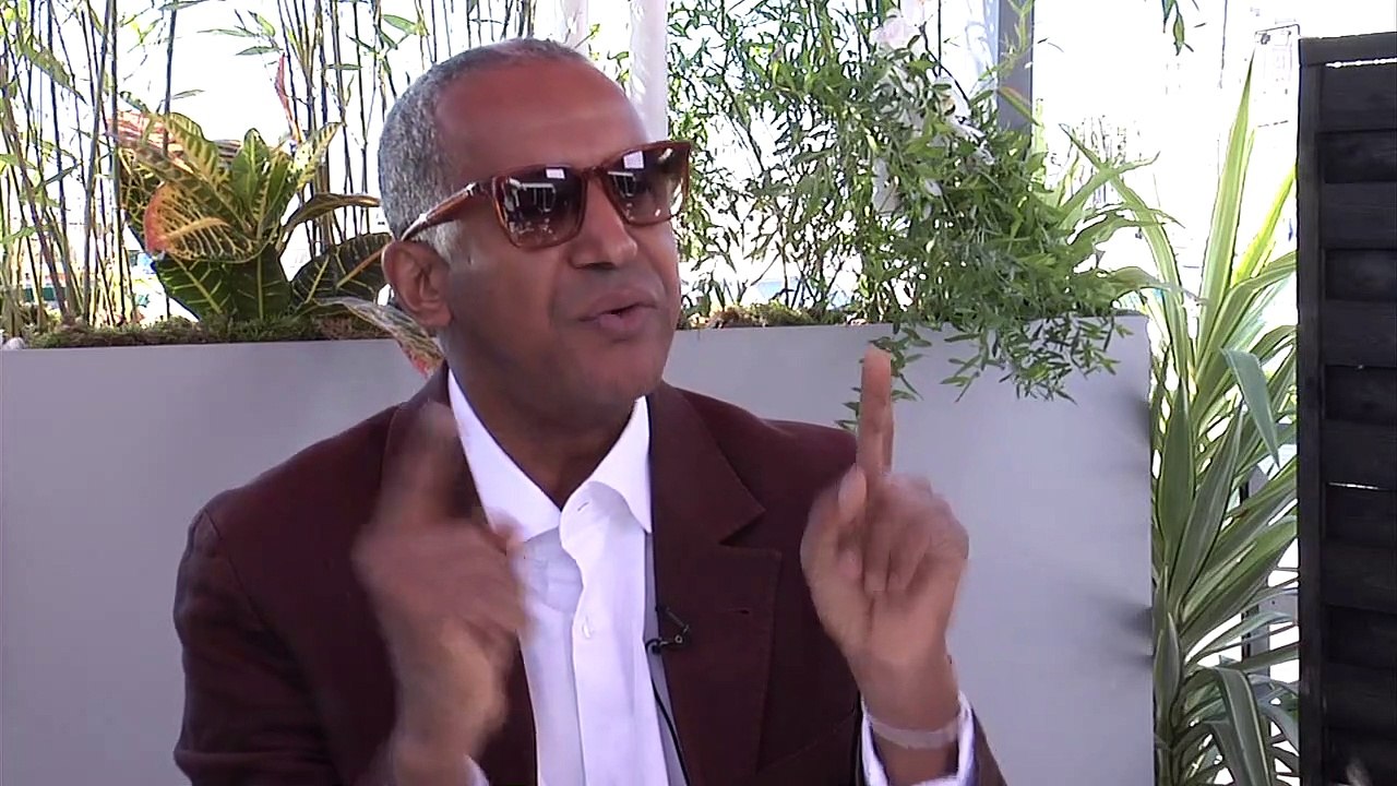 Abderrahmane Sissako, à propos de "Timbuktu" : "J'ai le sentiment que celui qui regarde me ressemble"