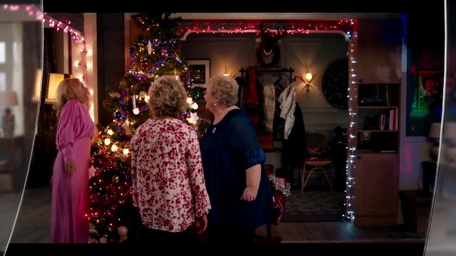 En Famille Un si joyeux Noël Bande-annonce VF