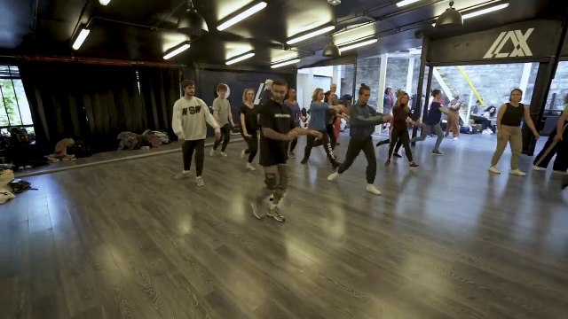 Une Journée Extraordinaire Teaser VF