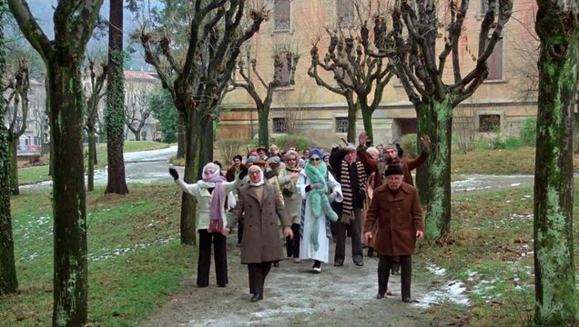 Dernier amour Bande-annonce VO