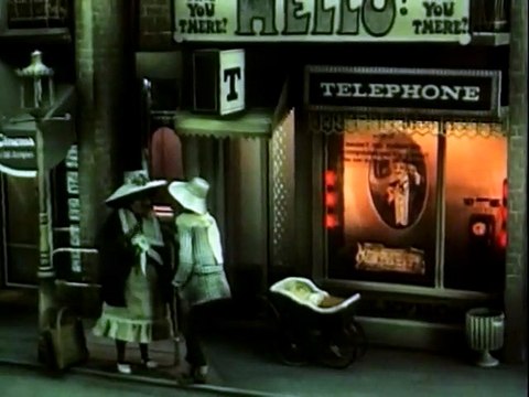 Letton(ant) Charlot Extrait vidéo VF