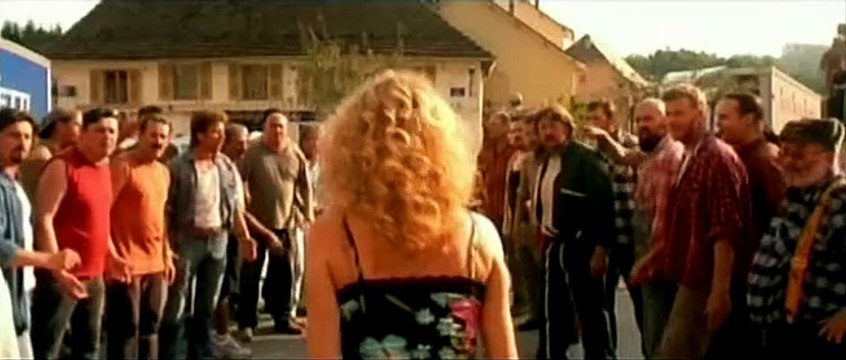 La Vie est à Nous! Bande-annonce VF