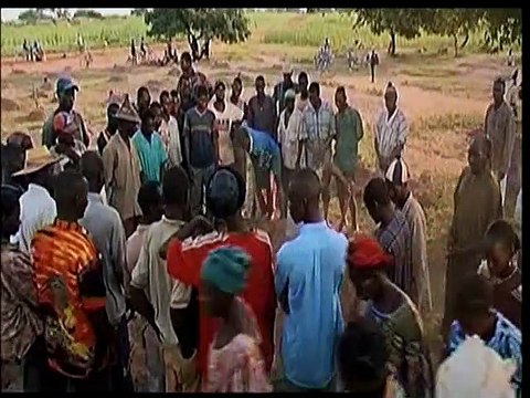 Delwende, lève-toi et marche Bande-annonce VO