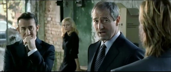 Double identity Bande-annonce VF