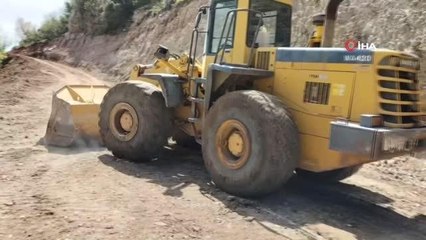 Osmaniye'de heyelan nedeniyle kapanan köy yolu ulaşıma açıldı