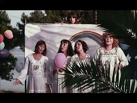 L'une chante, l'autre pas Bande-annonce VF