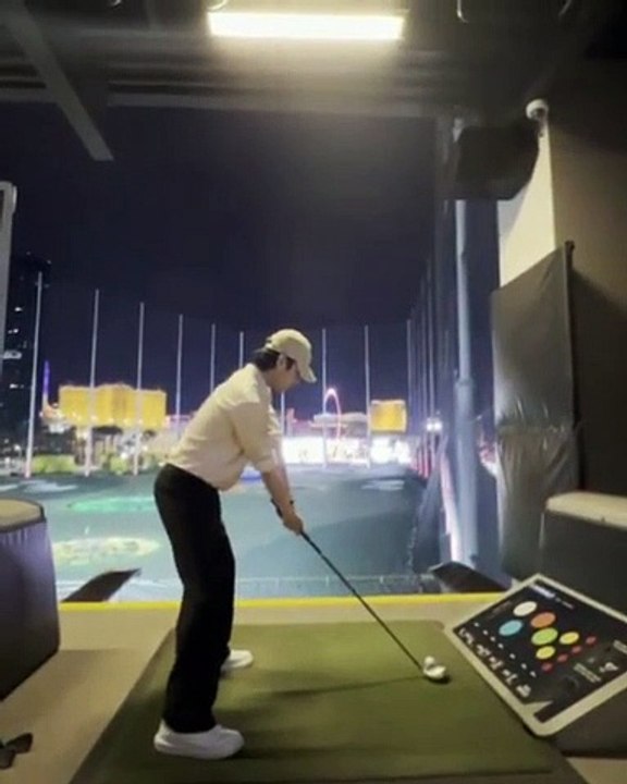 V with golf