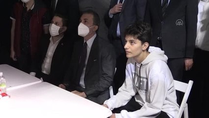 AK Parti Sözcüsü Ömer Çelik, gençlerle buluştu