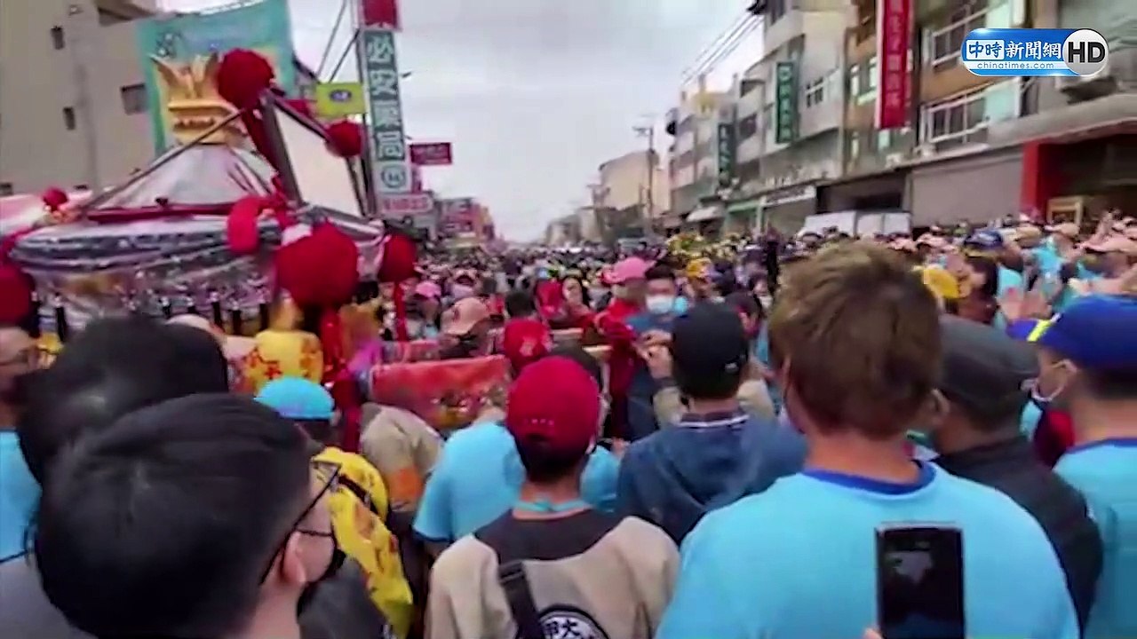 大甲媽祖回鑾台中信徒相迎 顏清標：無法躦轎底明年再補