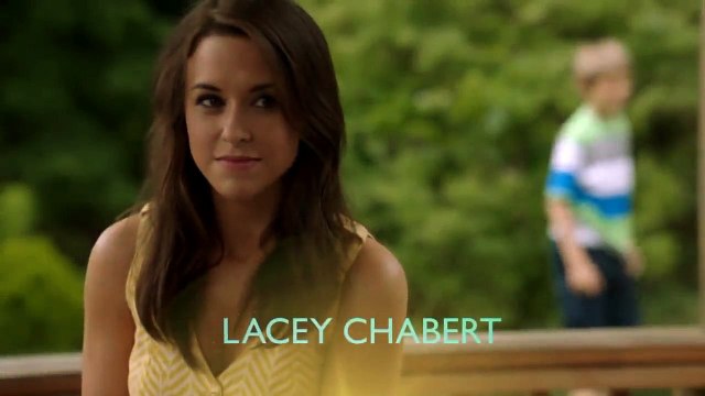 Les Lumières de noël Bande-annonce VO