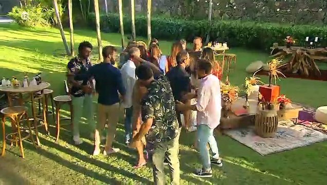 Survivor: Νέες εικόνες: Το ξέφρενο γλέντι του Κουρκούλη και το βαρύ ζεϊμπέκικο Τάλα και Κατσαούνη!