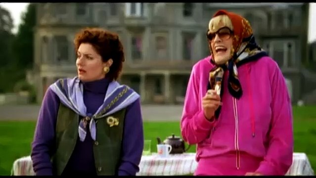 St Trinian's - Pensionnat pour jeunes filles rebelles Bande-annonce VF