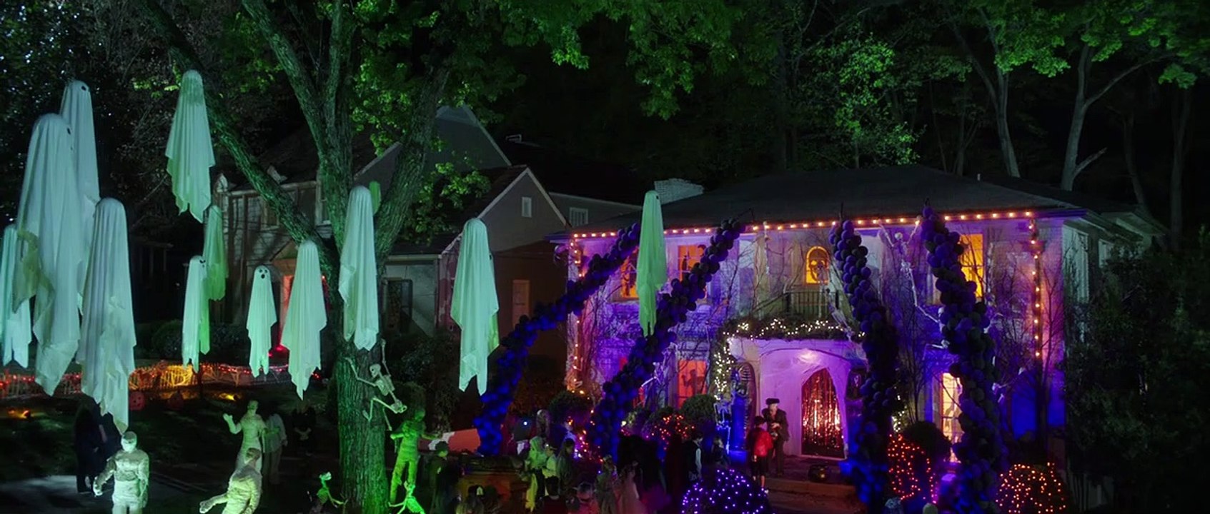 Chair de poule 2 : Les Fantômes d'Halloween Bande-annonce (2) VF