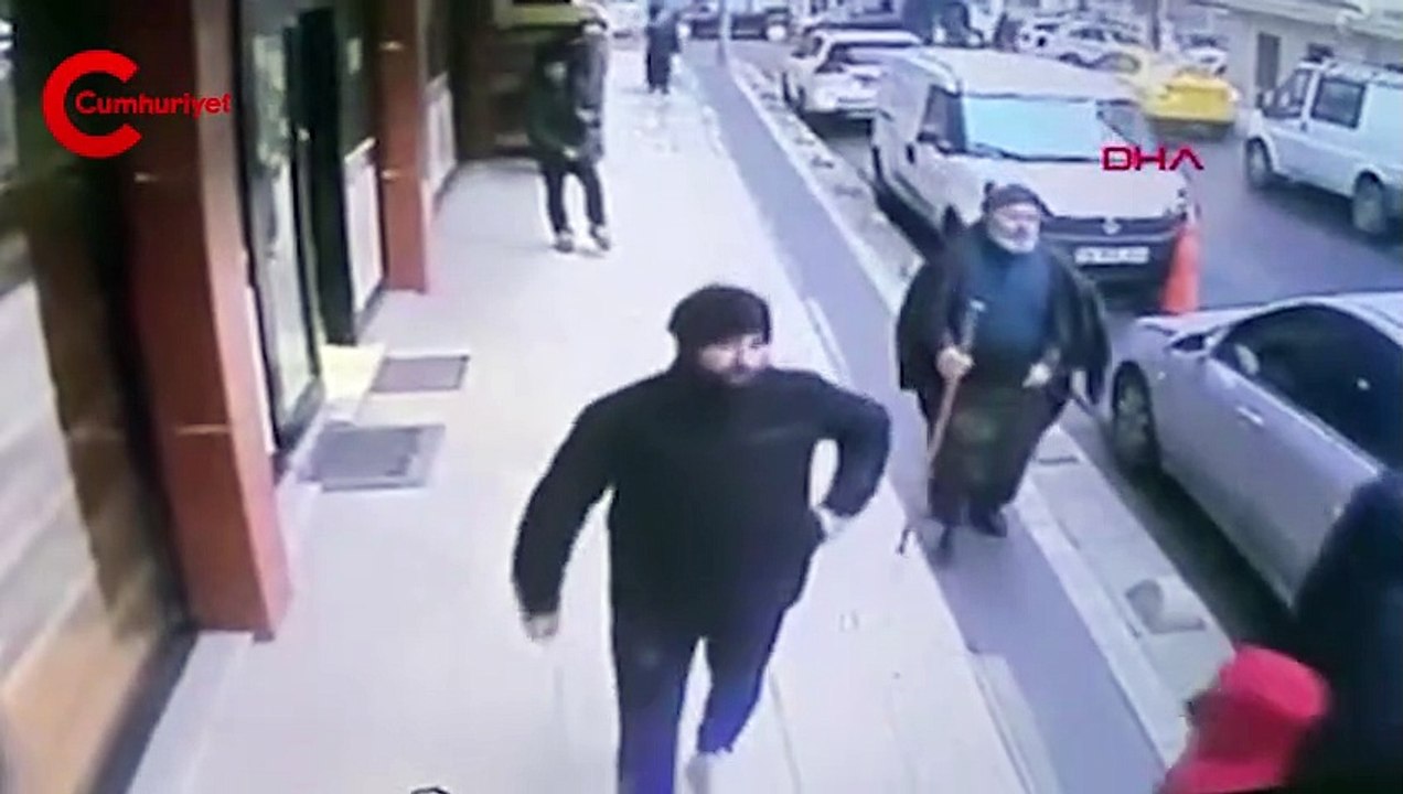Ortakların kavgası büyüdü: 'Asalı büyücü' tutup tekmelerle saldırdılar