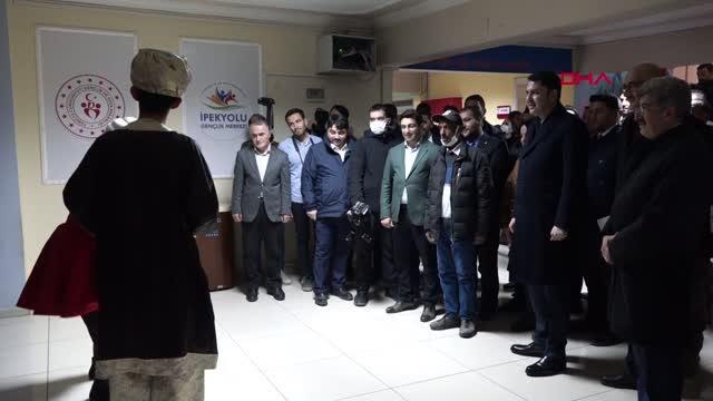 BAKAN KURUM VAN'DA TOPLU AÇILIŞ YAPIP, YENİ KONUTLAR İÇİN MÜJDE VERDİ