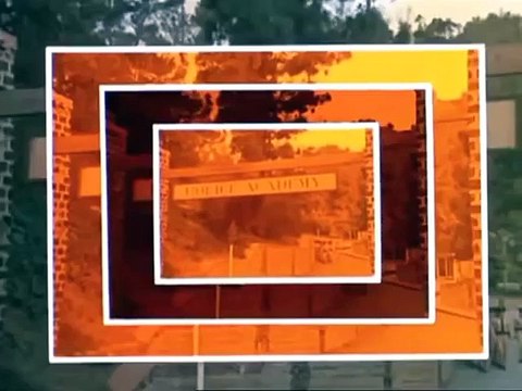 Drôles de dames : la séquence d'introduction