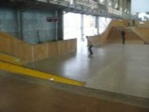 Thomas- Pop shove it