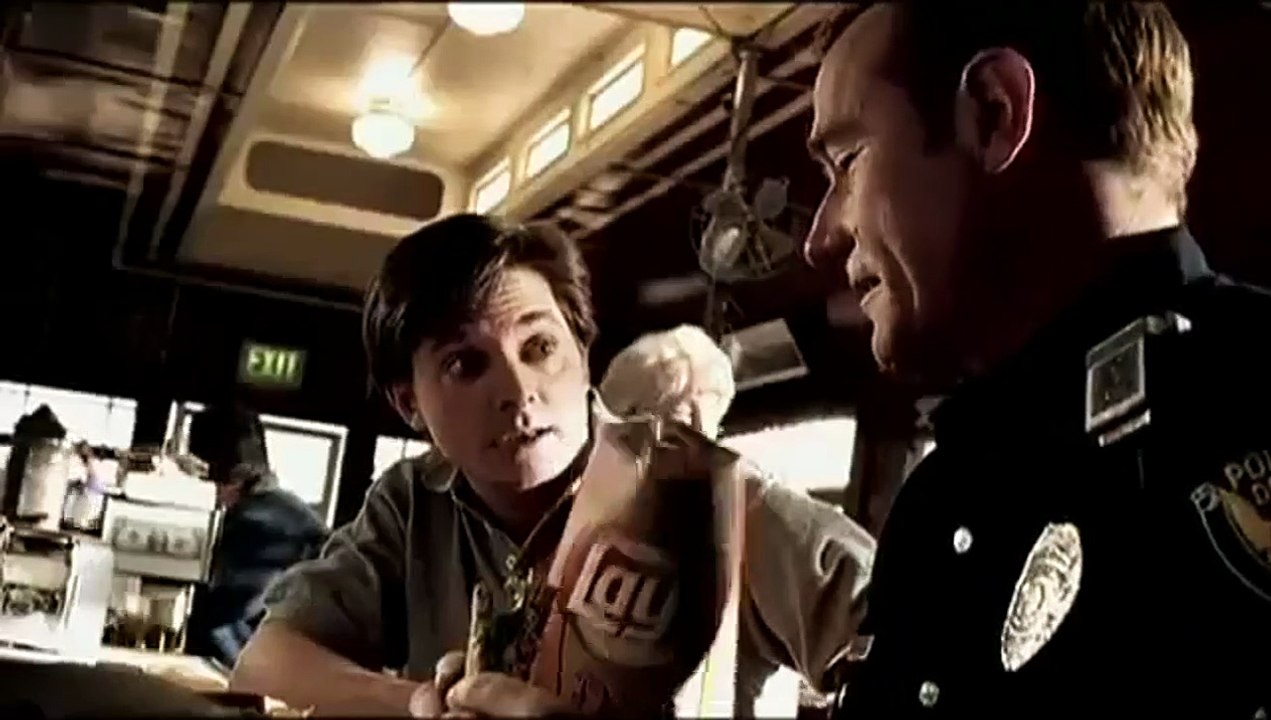 Pub : Quand Michael J. Fox donnait la réplique à un certain Bryan Cranston (1998)