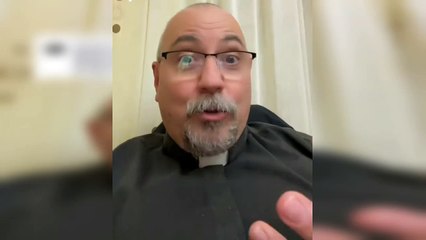 Jesús no eligió a los perfectos, si no que Jesús perfecciona a los que le siguen - Padre Juan Molina