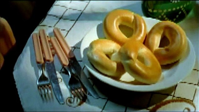 Les Lumières du faubourg Extrait vidéo (2) VO