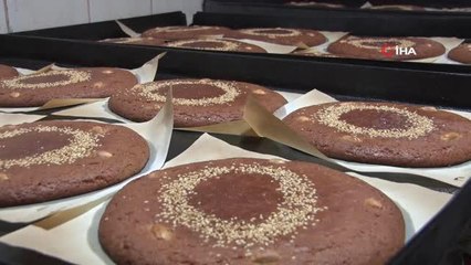 Dedesinin 80 yıl önce okul numarasını vererek ürettiği 'bağaçayı' marka haline getirdi