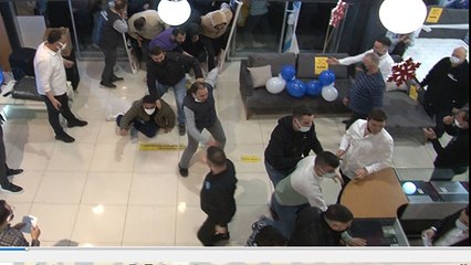 Ankara'da ucuzluk izdihamı