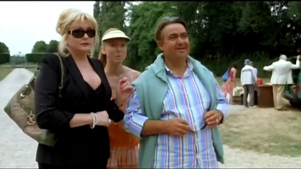 Les Aristos Extrait vidéo (4) VF