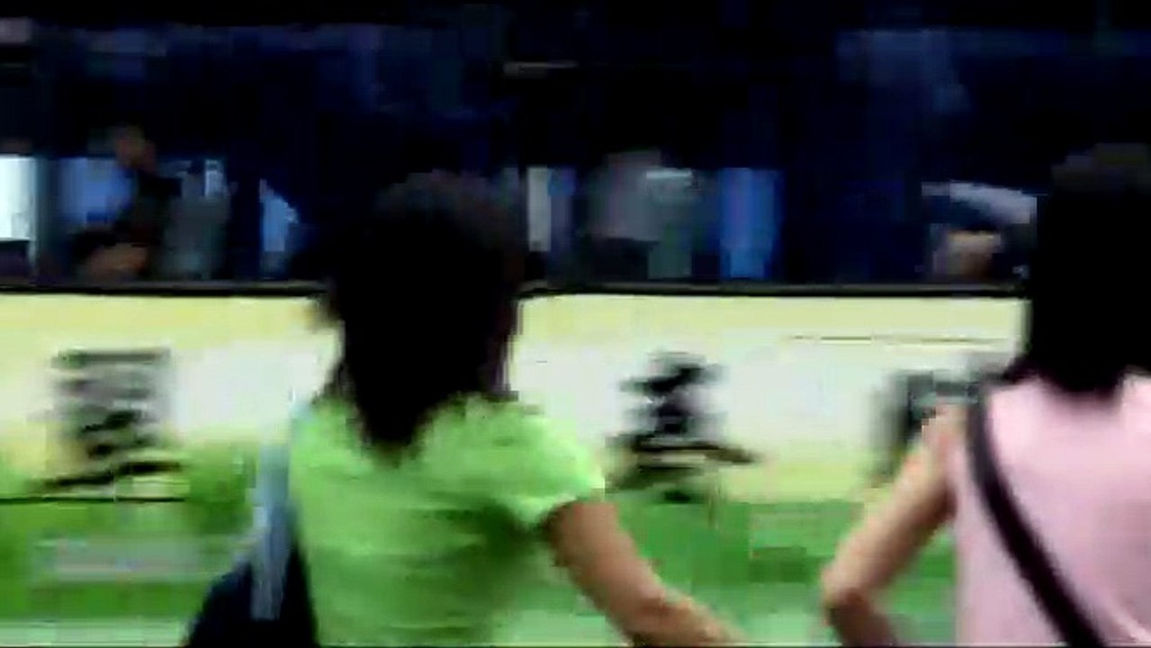 Voiture de luxe Extrait vidéo VO