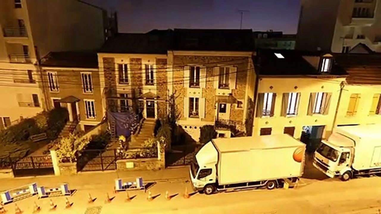 SMS - "Timelapse destruction de la maison""