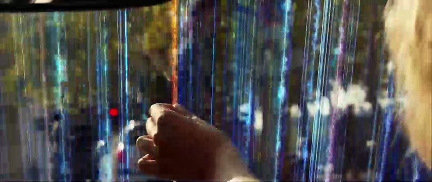 Lucy - EXTRAIT VOST Course poursuite