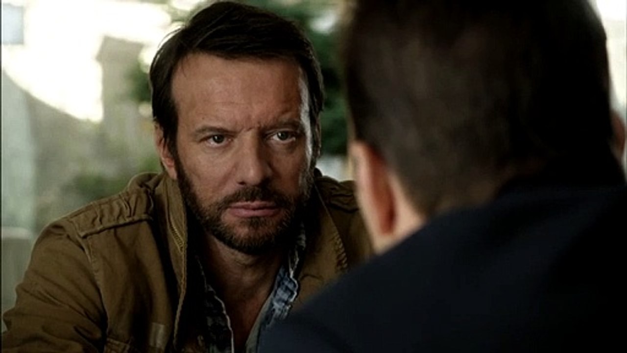 Alex Hugo - Extrait 1 VF "Comme un oiseau sans ailes"