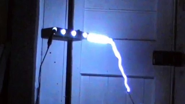 Le Musée des au revoir Bande-annonce VF