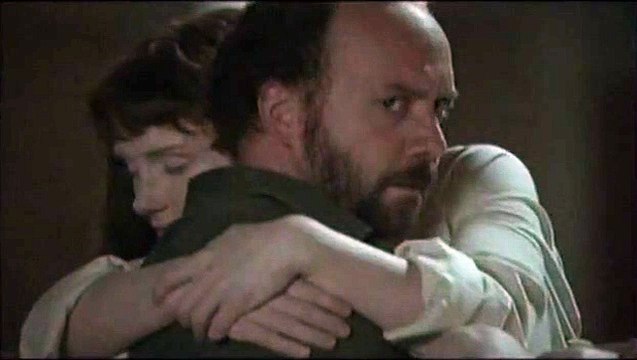 La Jeune fille de l'eau Extrait vidéo (2) VF