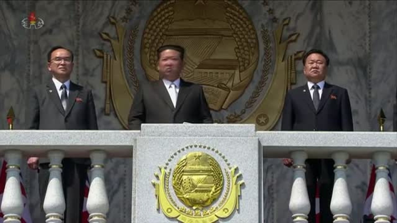 Corea de Norte conmemora el nacimiento del fundador del país, el abuelo del actual líder Kim Jong Un