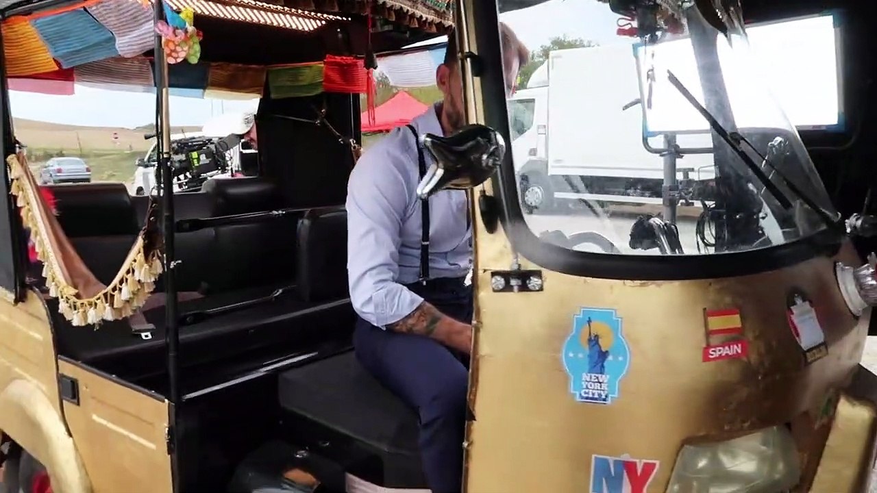 Une Sirène à Paris BONUS VF "Les coulisses"