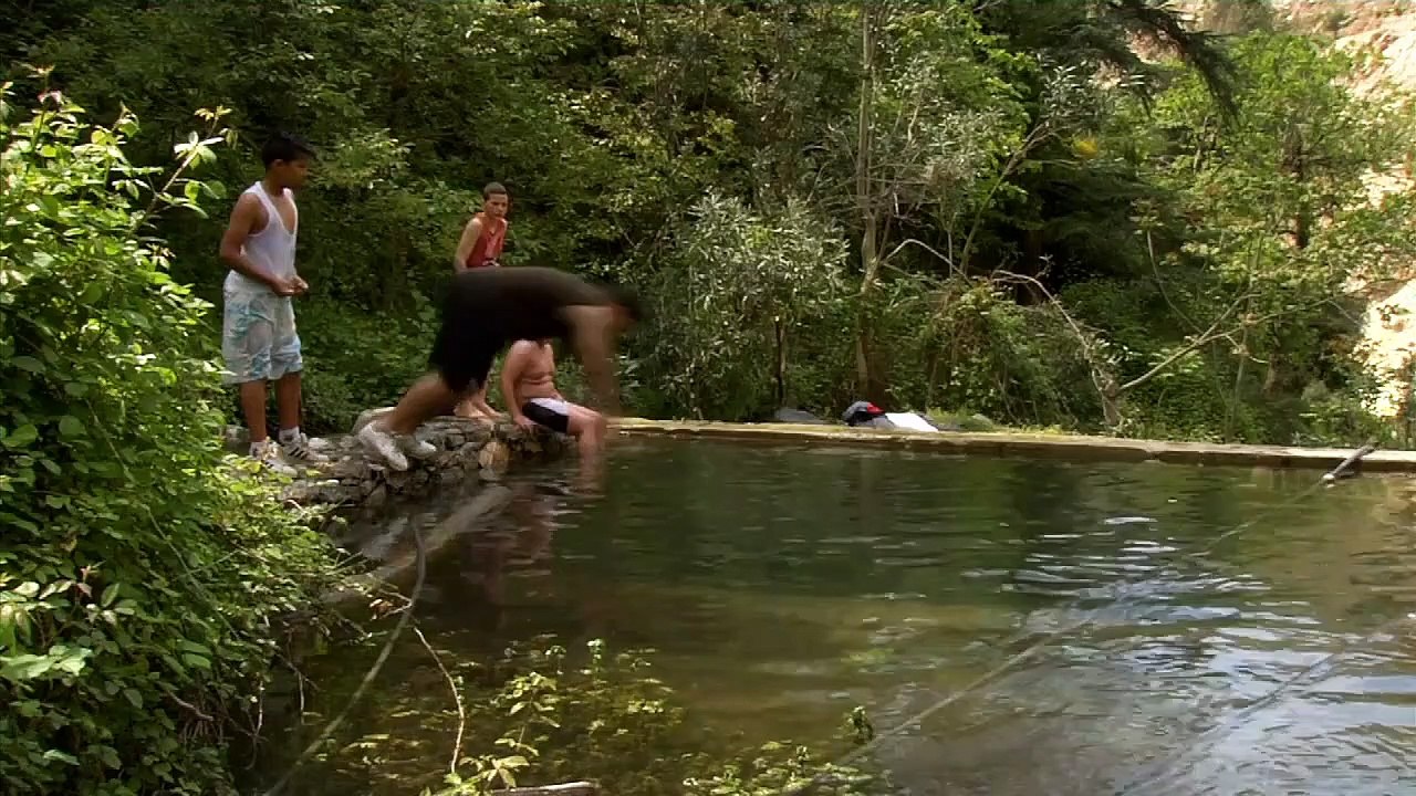 L'oued, L'oued Bande-annonce VO