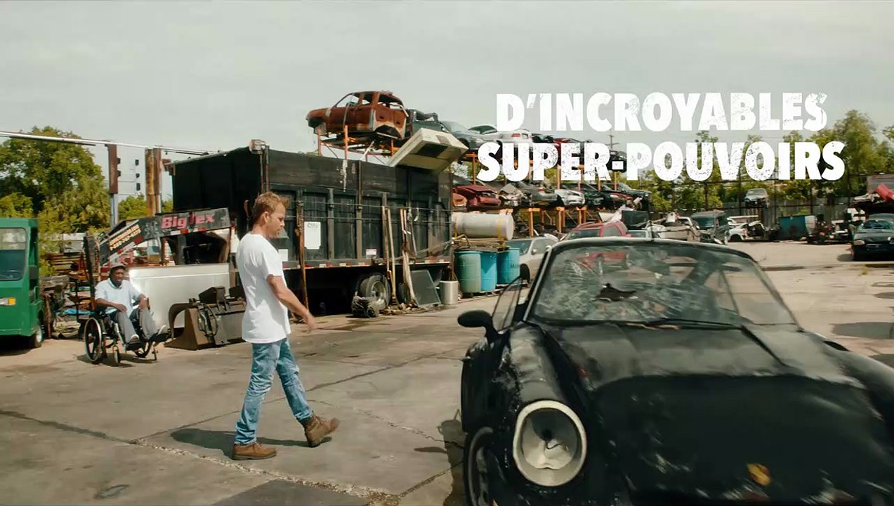 American Hero - TEASER VOST "Super pouvoirs"