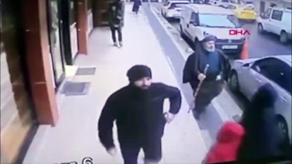 Eski ortağına Suriyeli büyücüyle saldırdı