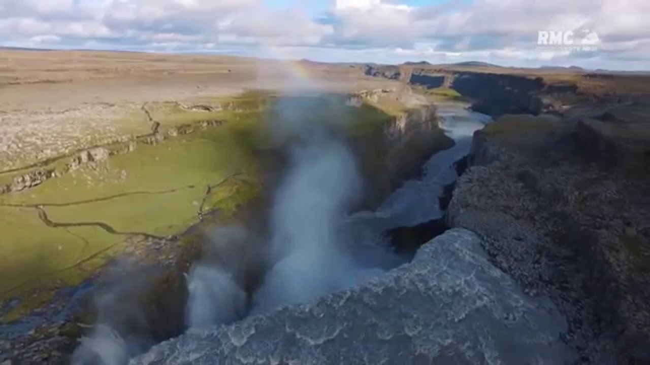 Documentaire LES FORCES NATURELLES DÉVASTATRICES.