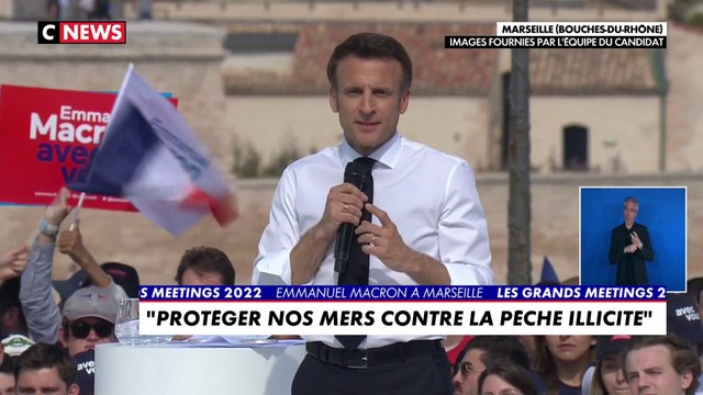 Emmanuel Macron : «Nous mettrons fin à cinquante grandes décharges à ciel ouvert, qui polluent nos territoires»