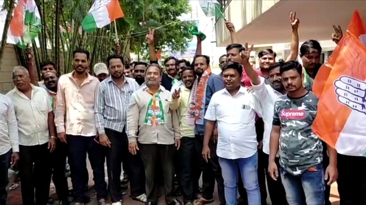निकालानंतर दादांवरचे   मिम्स ,बॅनर व्हायरल  हसतच बसाल
