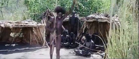 10 canoés, 150 lances et 3 épouses Extrait vidéo (3) VO