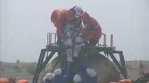 Llegan a tierra los tres astronautas chinos después de permanecer en el espacio 183 días